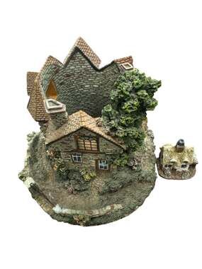 Lilliput Lane Cottage Pencil Holder Vintage Desk Accessory